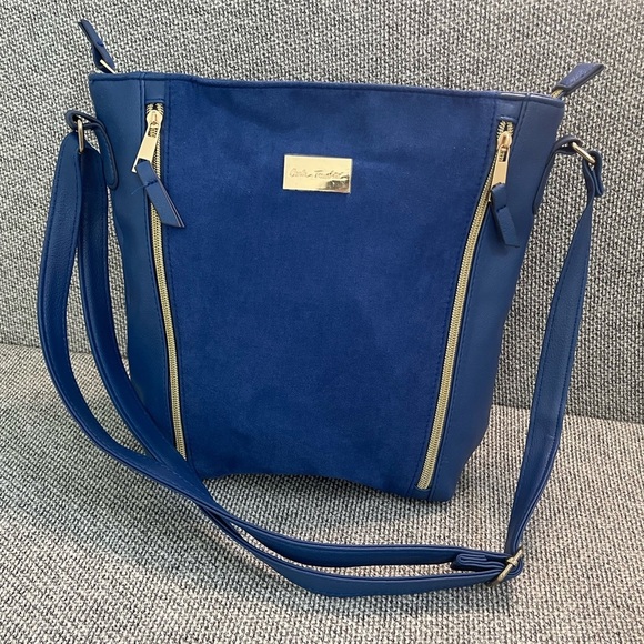 Navy Blue Shoulder Bag with Structured Design and Gold Accents - Picture 1 of 16